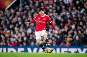 乐鱼体育官网-罗体：佛罗伦萨有意林德洛夫、卡维利亚，加强中后场实力